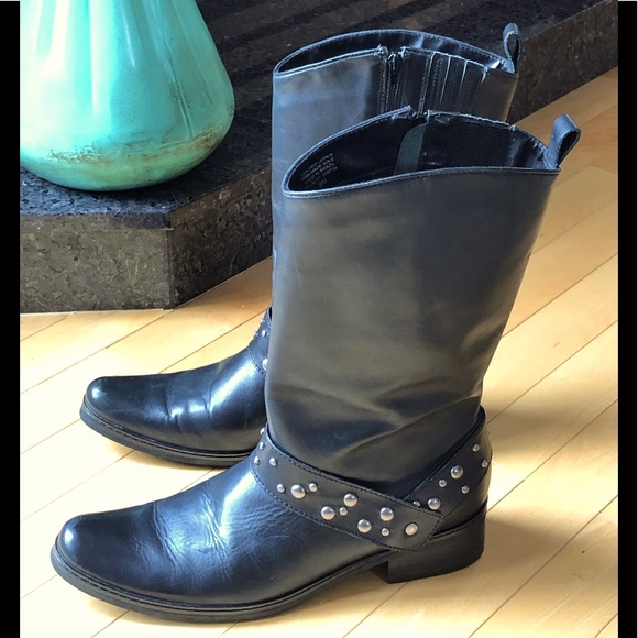 Naturalizer Shoes - Naturalizer, Women’s 8, Black leather Rivalry Stud Moto Boots, EUC